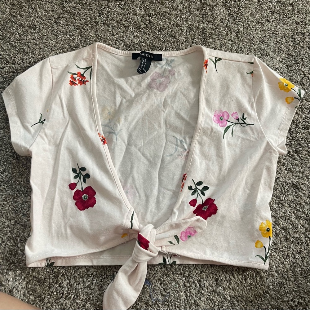 Forever 21 White Pink Tie-Front Crop Blouse